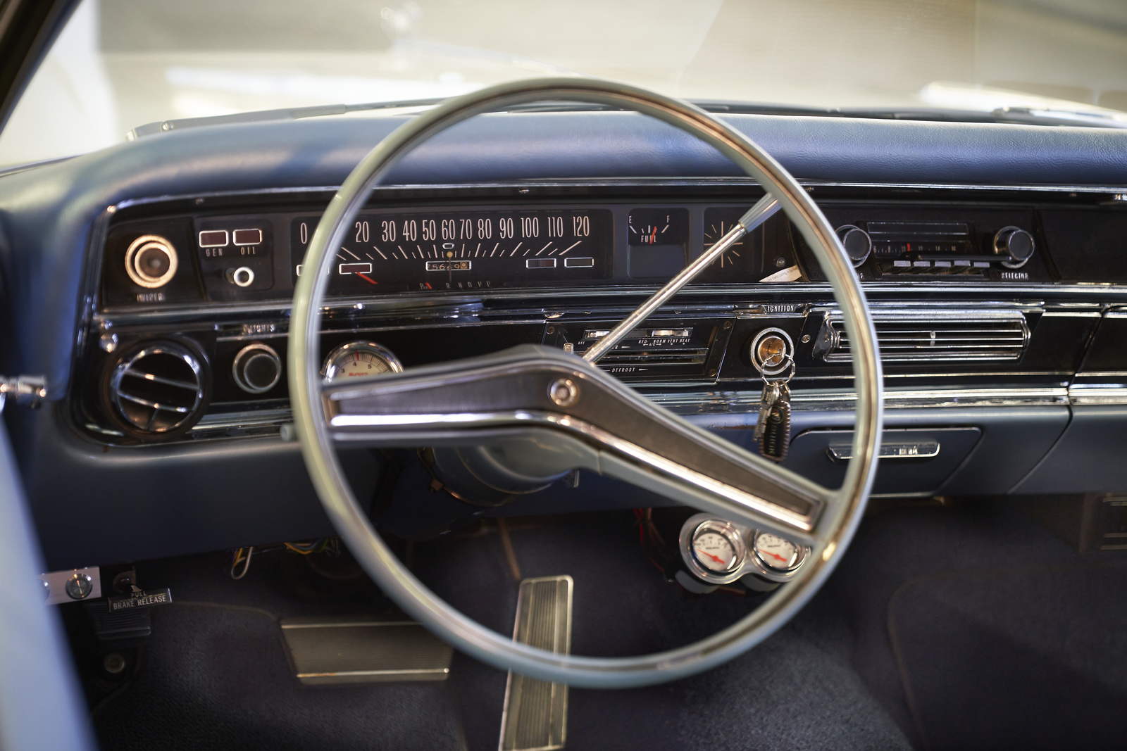 Buick Le Sabre 400 Köln bei Nacht